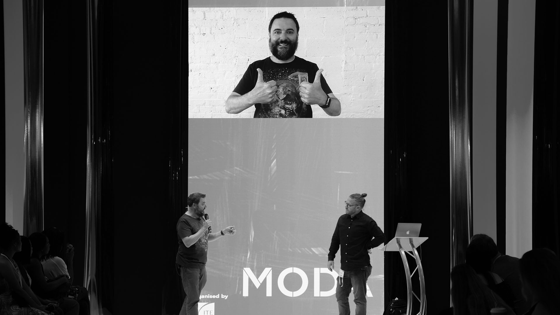 Moda_bw_1.jpg